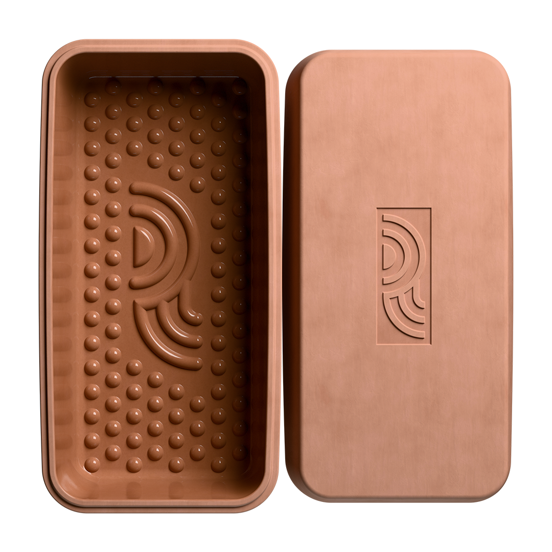 myromy BBQ Mini Bräter aus Terrakotta, 2-in-1 Bräter aus Keramik, für Grill, Herd, offenes Feuer.