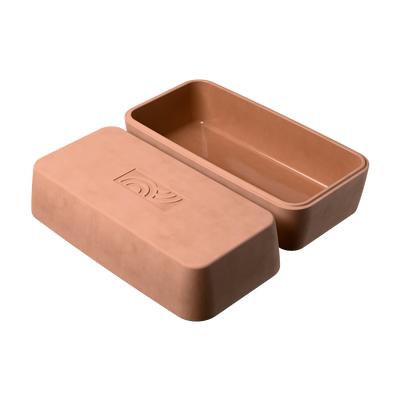 Keramik Mini-Bräter Brick von myromy - mit glatten, glasierten Innenseiten, beide Teile nebeneinaner liegend von oben fotografiert