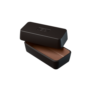 Geöffneter schwarzer myromy Brick Classic Backstein als Mini-Bräter aus Keramik mit abgehobenem Deckel und glasiertem glatten Innenraum